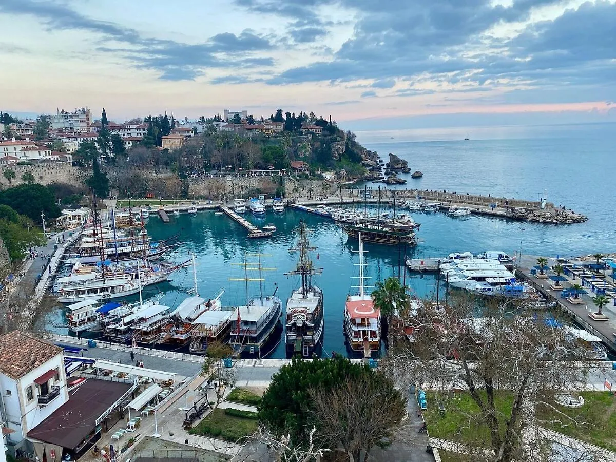 Oldtown Family Fisher Suit With 3 Bedrooms Αττάλεια